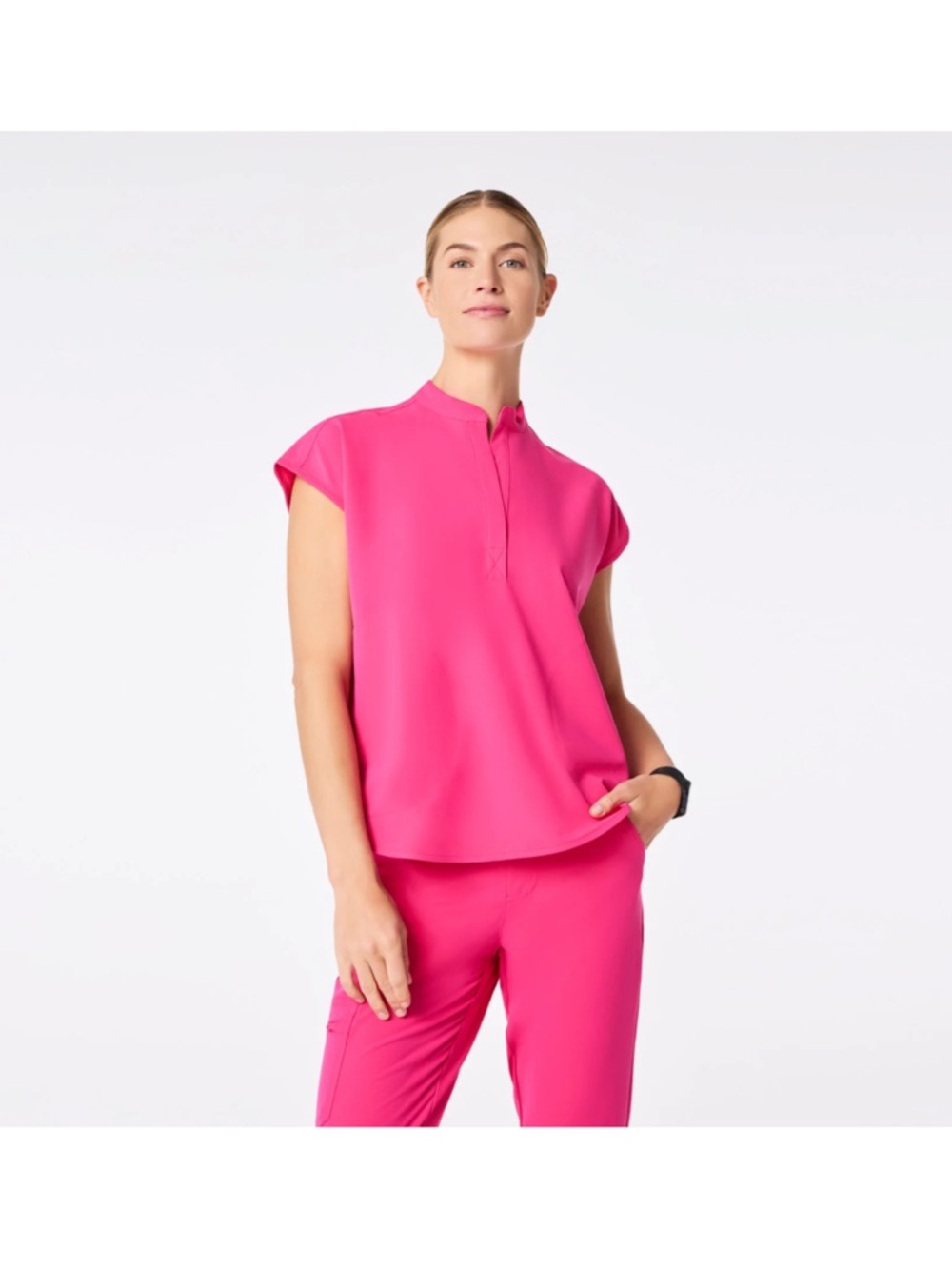 Figs in SHOCKING PINK rafaela oversized top and zamora joggers in petite small 💕